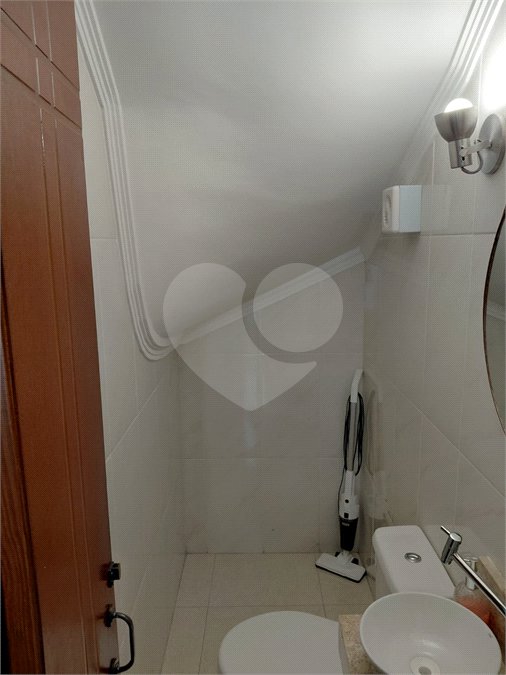 Casa à venda com 2 suítes no condomínio Residencial Guilhen, São Paulo - SP