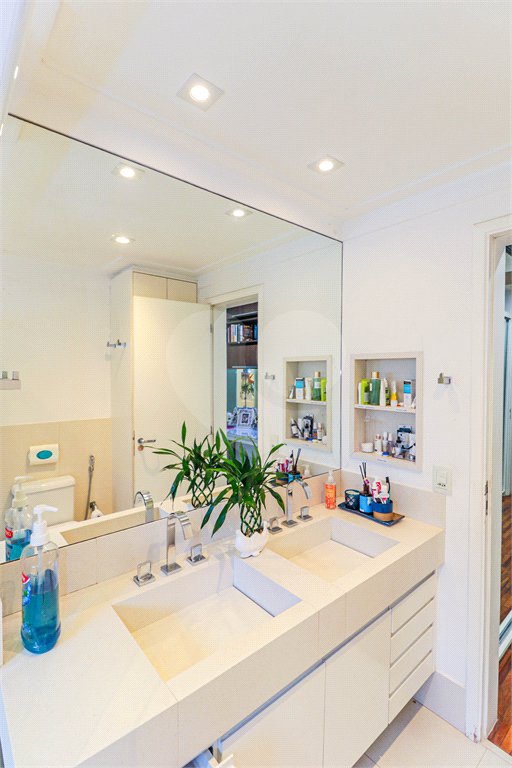 Apartamento à venda com 3 suítes em Brooklin, São Paulo, SP
