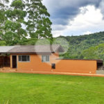 Casa à venda com 8 quartos, sendo 4 suítes, em Roseira, Mairiporã, SP