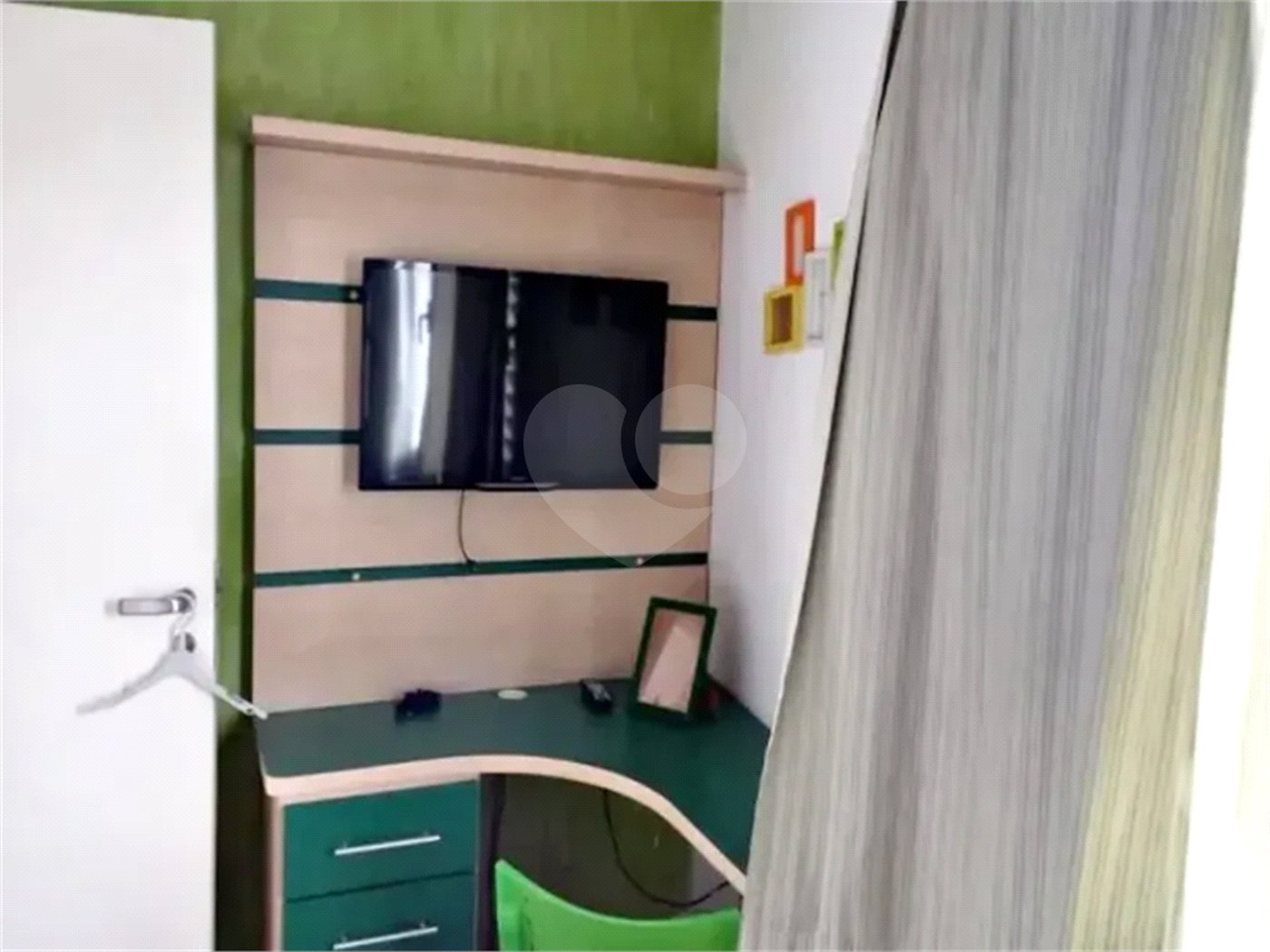 Sobrado à venda com 3 quartos, sendo 1 suíte,  em Vila Palmeiras, São Paulo, SP