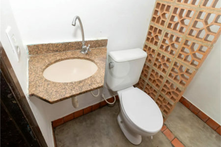 Casa à venda com 3 quartos, sendo 1 suíte,  em Alto da Lapa, São Paulo, SP