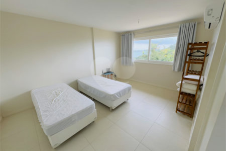 Casa à venda com 4 suítes em João Fernandes, Armação dos Búzios, RJ
