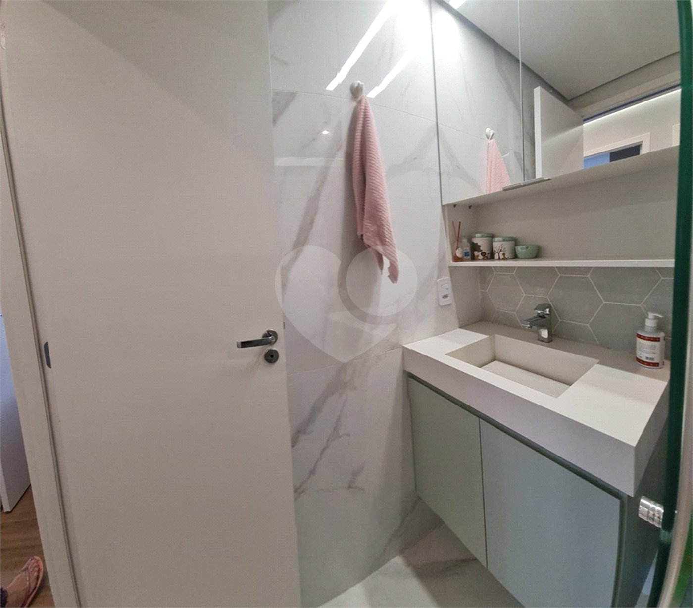 Apartamento à venda com 3 quartos, sendo 1 suíte, em Parada Inglesa, São Paulo, SP