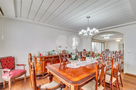 Apartamento à venda com 4 quartos, sendo 2 suítes, em Brooklin, São Paulo, SP