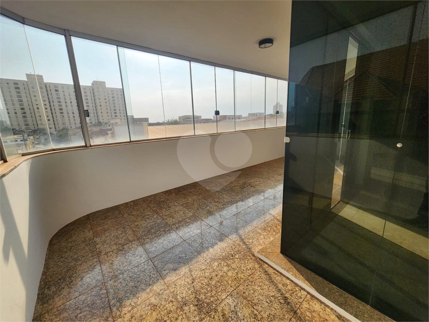Apartamento à venda com 4 quartos, sendo 2 suítes, no Centro, Araraquara, SP