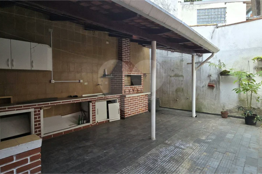 Casa à venda com 3 quartos, sendo 1 suíte, em Morumbi, São Paulo, SP