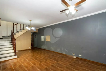Casa à venda com 5 quartos, sendo 1 suíte, em Vila Rosália, Guarulhos, SP