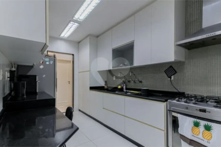 Apartamento à venda com 4 quartos, sendo 1 suíte,  em Copacabana, Rio de Janeiro, RJ