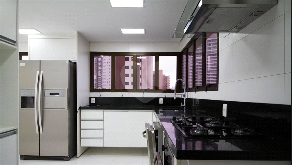 Apartamento à venda com 3 suítes em Jardim Vila Mariana, São Paulo, SP