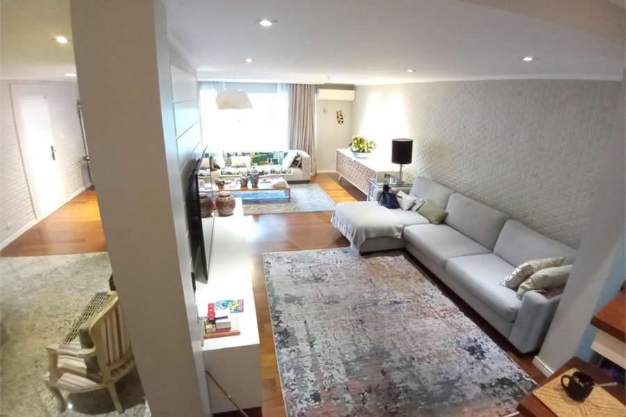 Sobrado à venda com 4 quartos, sendo 2 suítes, em Barro Branco (zona Norte), São Paulo, SP