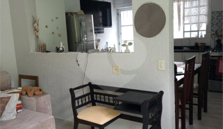 Casa à venda com 2 quartos no Centro, Bom Jesus dos Perdões, SP