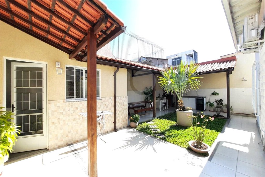 Casa à venda com 3 quartos, sendo 1 suíte, em Freguesia (jacarepaguá), Rio de Janeiro, RJ