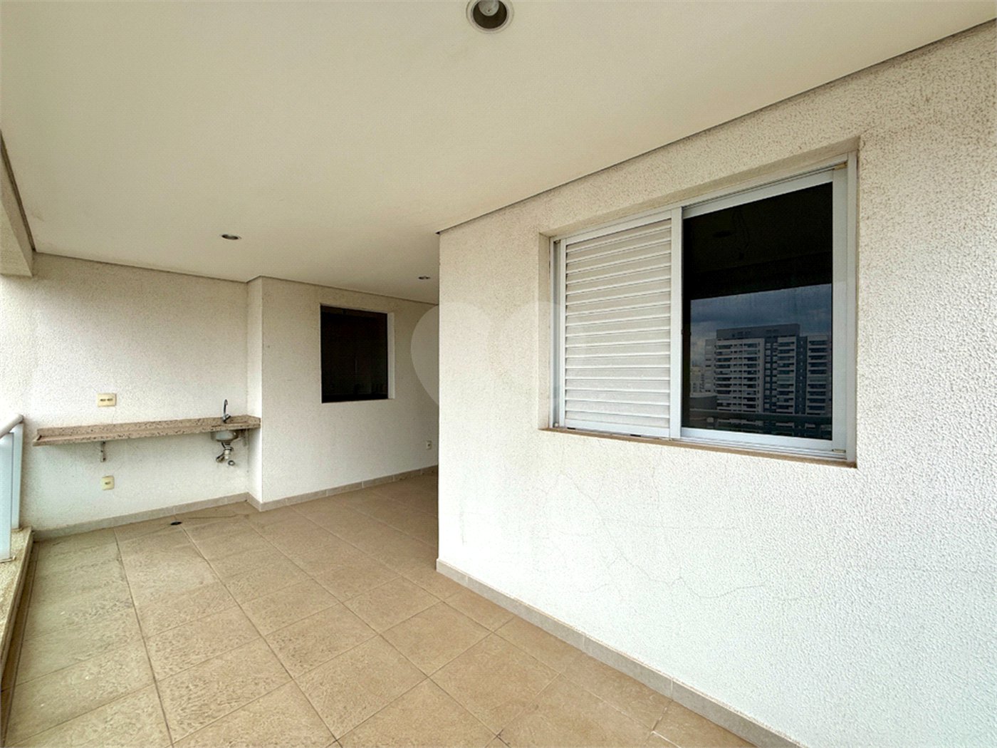 Apartamento à venda com 2 quartos, sendo 1 suíte, em Alto da Boa Vista, São Paulo, SP