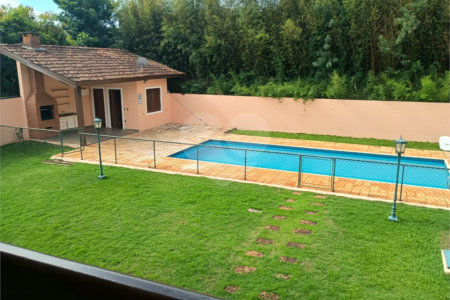 Casa para alugar com 4 quartos, sendo 2 suítes, no condomínio Estância Marambaia, Vinhedo - SP