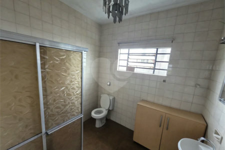 Casa térrea, 2 dormitórios com salão comercial Jd. Nova São Carlos