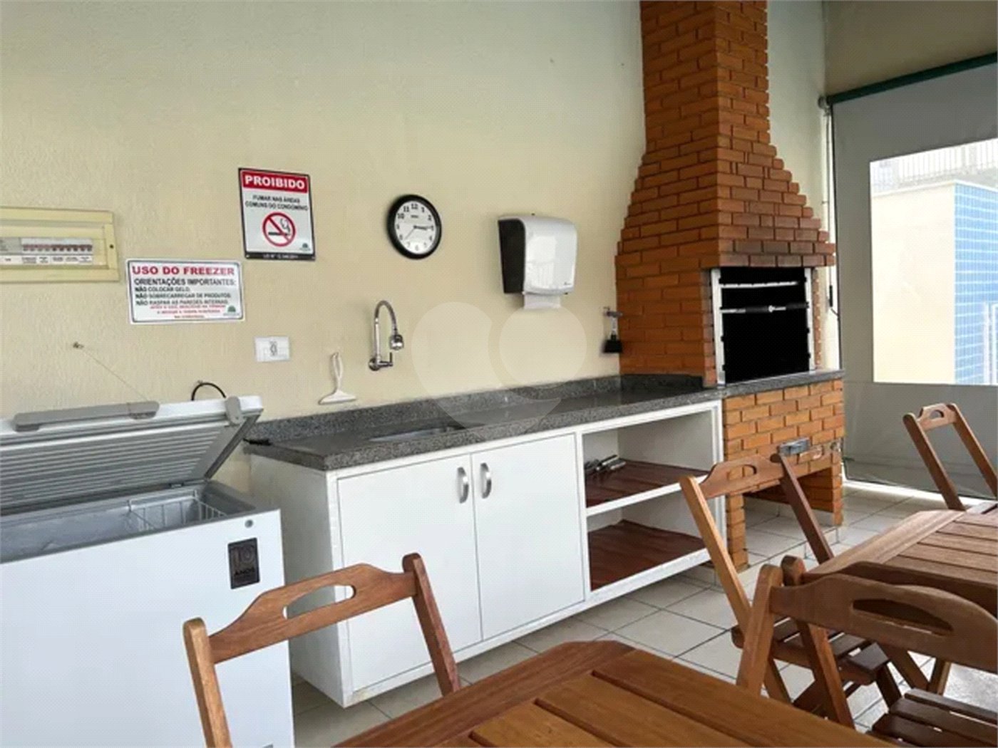 APARTAMENTO A VENDA NO URBANOVA COM 2 DORMITÓRIOS, 1 SUÍTE, 2 VAGAS, SÃO JOSÉ DOS CAMPOS/SP.