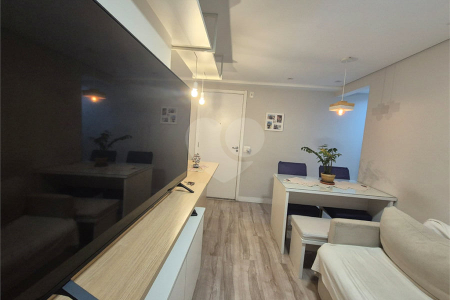 Apartamento à venda com 2 quartos em Campo Limpo, São Paulo, SP