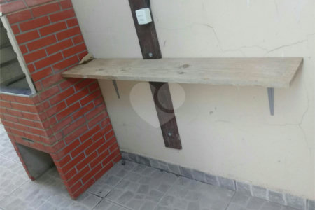 Sobrado à venda com 4 quartos, sendo 2 suítes,  em Jardim Regina, Indaiatuba, SP