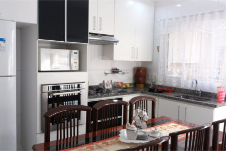 Casa à venda com 2 suítes no condomínio Residencial Taormina, São Paulo - SP