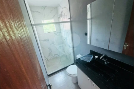 Casa para venda e locação anual com 3 quartos independente em São José em Búzios