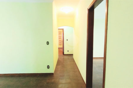 Casa à venda ou para alugar com 4 quartos, sendo 1 suíte, em Jardim Santa Rosália, Sorocaba, SP
