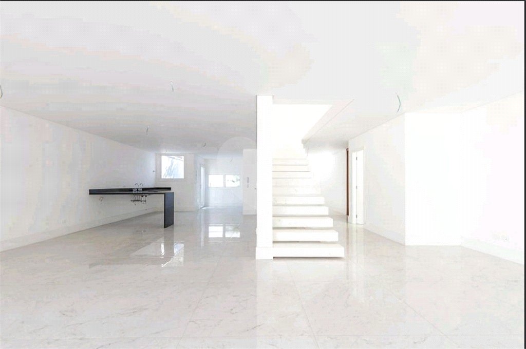 Casa à venda com 4 suítes no condomínio Hípica Garden, São Paulo - SP