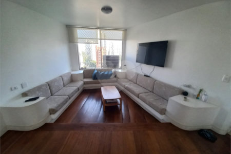 Apartamento à venda com 3 quartos, sendo 1 suíte, em Vila Andrade, São Paulo, SP