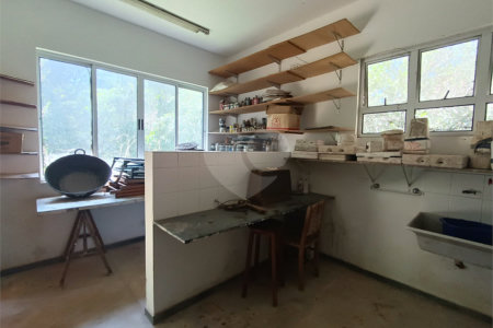 Casa à venda com 4 quartos, sendo 3 suítes, no condomínio Patrimônio do Carmo, São Roque - SP