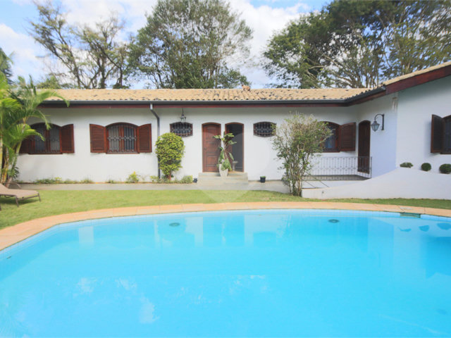 Casa Térrea à venda com 4 suítes em Interlagos, São Paulo, SP