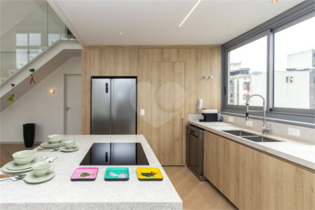 Apartamento à venda com 3 quartos, sendo 2 suítes, em Cerqueira César, São Paulo, SP