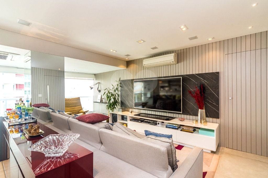 Apartamento à venda com 3 suítes em Perdizes, São Paulo, SP