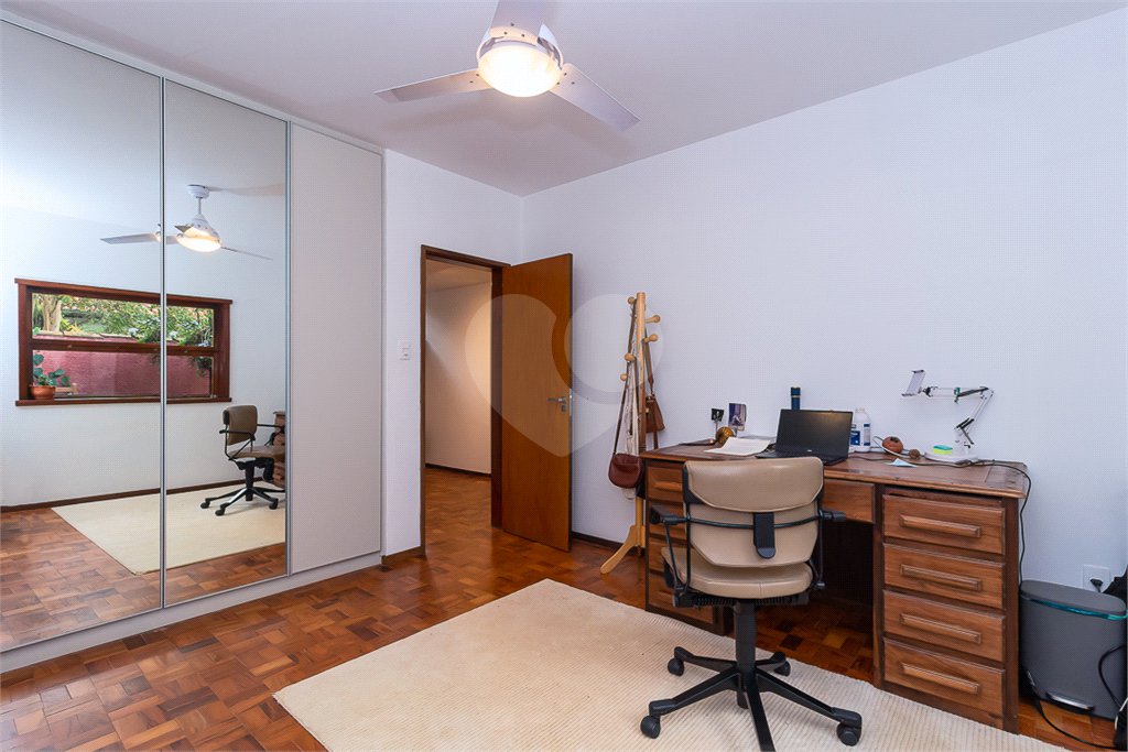 Casa Térrea à venda com 3 quartos, sendo 1 suíte,  em Alto da Boa Vista, São Paulo, SP