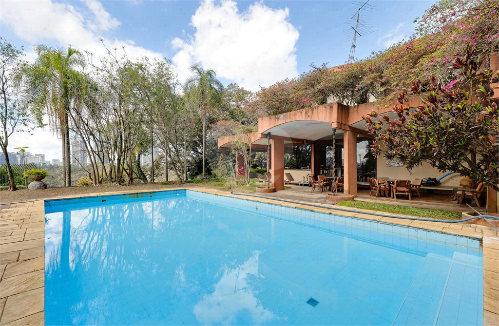 Casa à venda com 6 suítes em Morumbi, São Paulo, SP