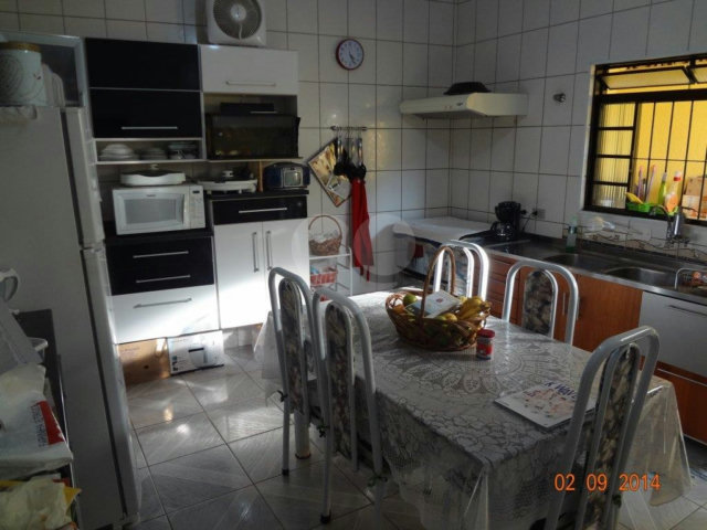 Sobrado à venda com 3 quartos no Brasilândia, São Paulo, SP