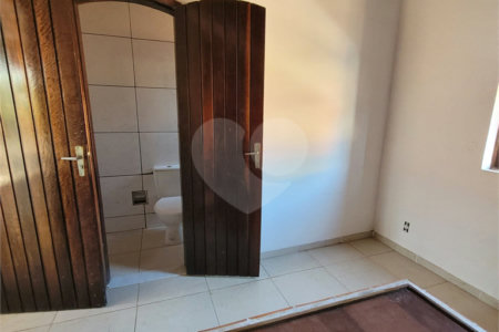 Casa à venda com 4 quartos, sendo 2 suítes, em Ferradura, Armação dos Búzios, RJ