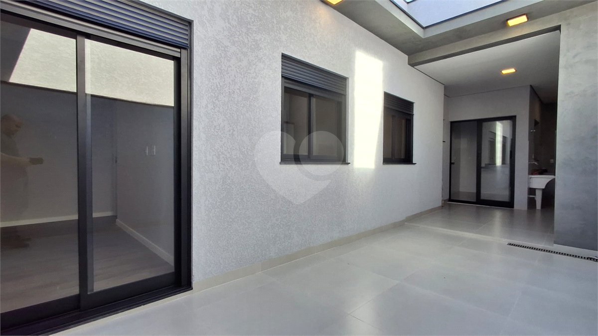 Casa à venda com 3 quartos, sendo 1 suíte, no condomínio Jardim Residencial Villagio Ipanema I, Sorocaba - SP