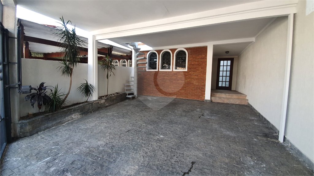 Sobrado à venda com 3 quartos, sendo 1 suíte,  em Horto, São Paulo, SP