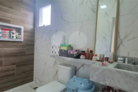 Casa à venda com 3 suítes no condomínio Villa D' Oro, Vinhedo - SP