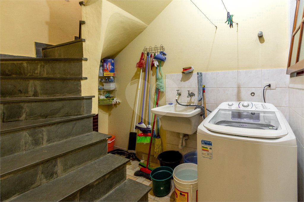Sobrado à venda com 4 quartos, sendo 3 suítes, em Vila Gustavo, São Paulo, SP