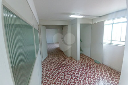 Casa à venda com 3 quartos no Centro, Vinhedo, SP