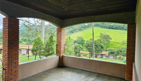 Sítio à venda com 6 quartos, sendo 1 suíte, em Bairro do Cambará, São Roque, SP