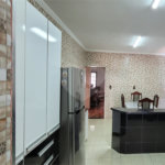 Casa à venda ou para alugar com 3 quartos, sendo 1 suíte,  em Vila Nova Aparecida, Mogi das Cruzes, SP