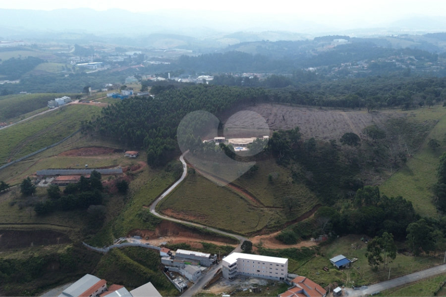 Casa à venda com 4 suítes no Centro, Extrema, MG