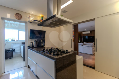 Apartamento à venda com 3 suítes em Vila Mascote, São Paulo, SP