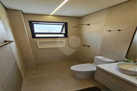 Casa à venda com 3 suítes no condomínio Lagú, São Roque - SP