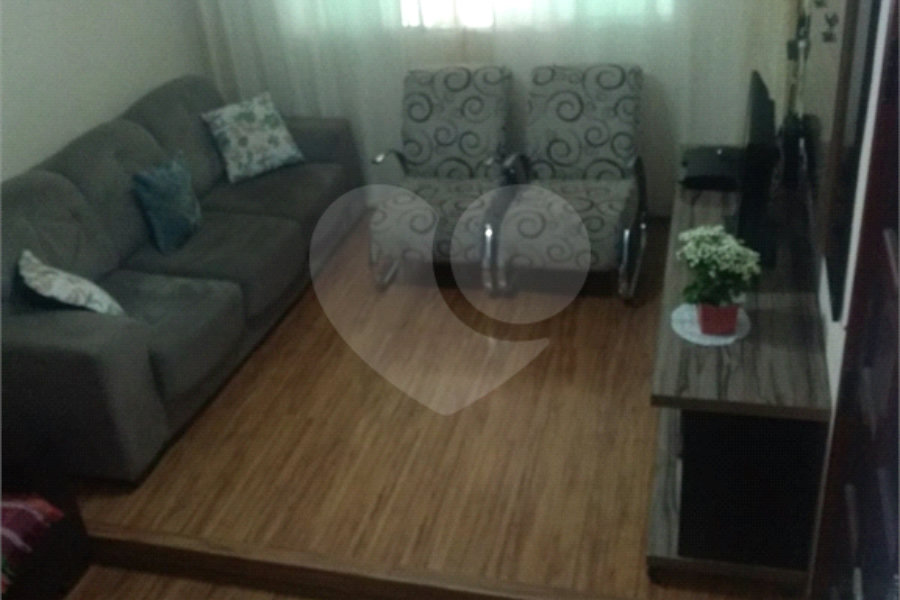 Sobrado à venda com 2 quartos em Tremembé, São Paulo, SP