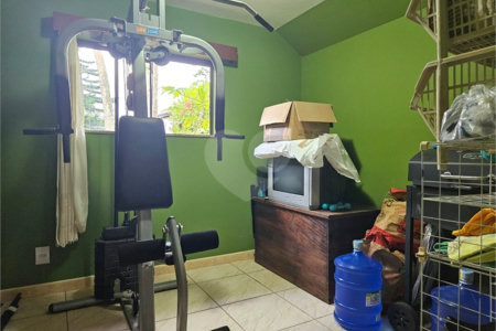 Casa à venda com 4 quartos, sendo 3 suítes, em Jardim Tapajós, Atibaia, SP