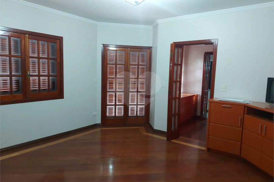 Sobrado para alugar com 3 suítes em Tremembé, São Paulo, SP