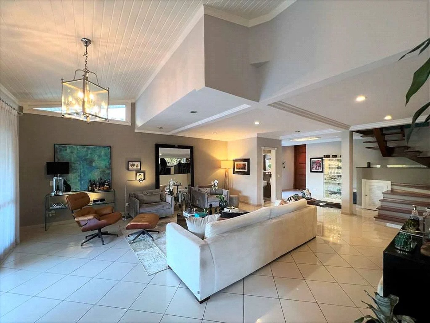 Casa à venda com 4 suítes em Vila Santo Antônio, Cotia, SP