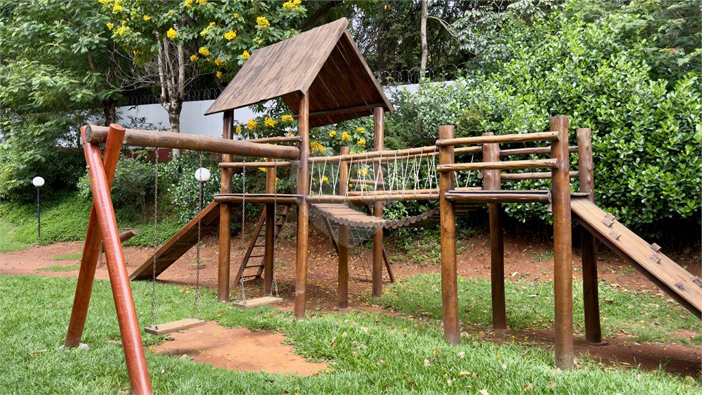 Casa à venda com 2 quartos no condomínio Portal dos Gamez, Atibaia - SP